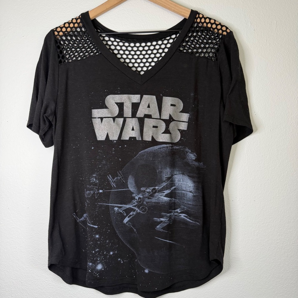 Star Wars - Fishnet Accent Death Star V Neck Tee Women's Large